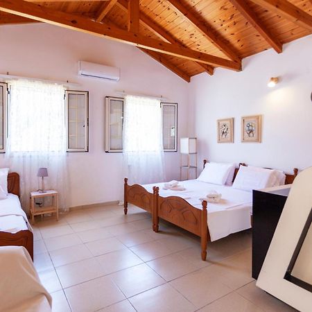 Retzos Rooms Himare Exterior foto