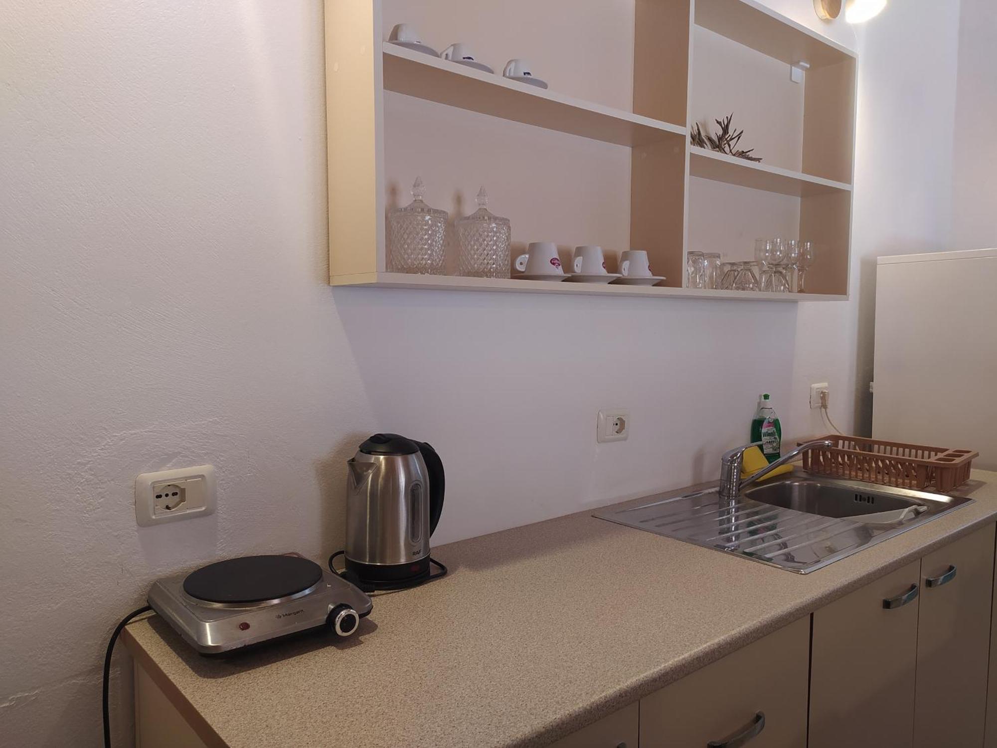 Retzos Rooms Himare Exterior foto